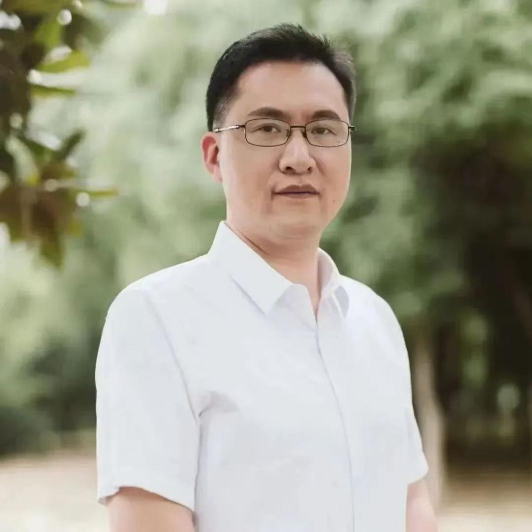 胡鹤轩.png
